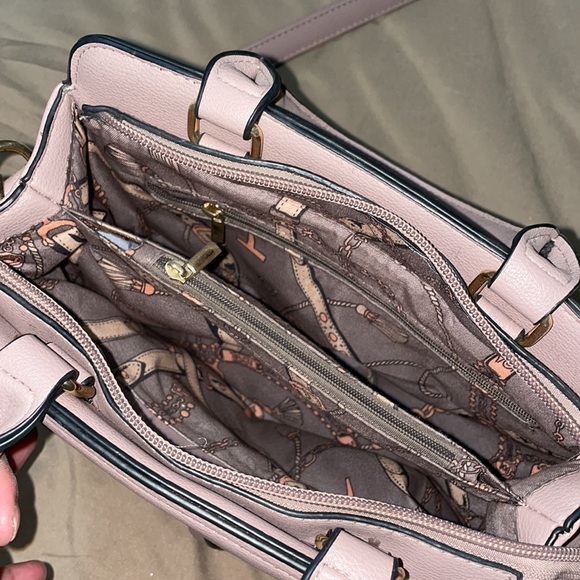 Purse - Picture 2 of 3